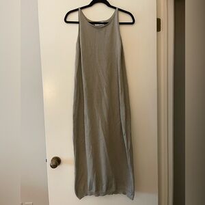 Carly Jean Los Angeles Sleeveless Sweater Dress